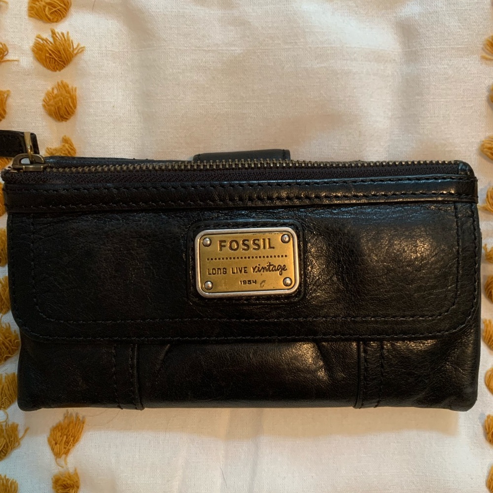 Fossil wallet